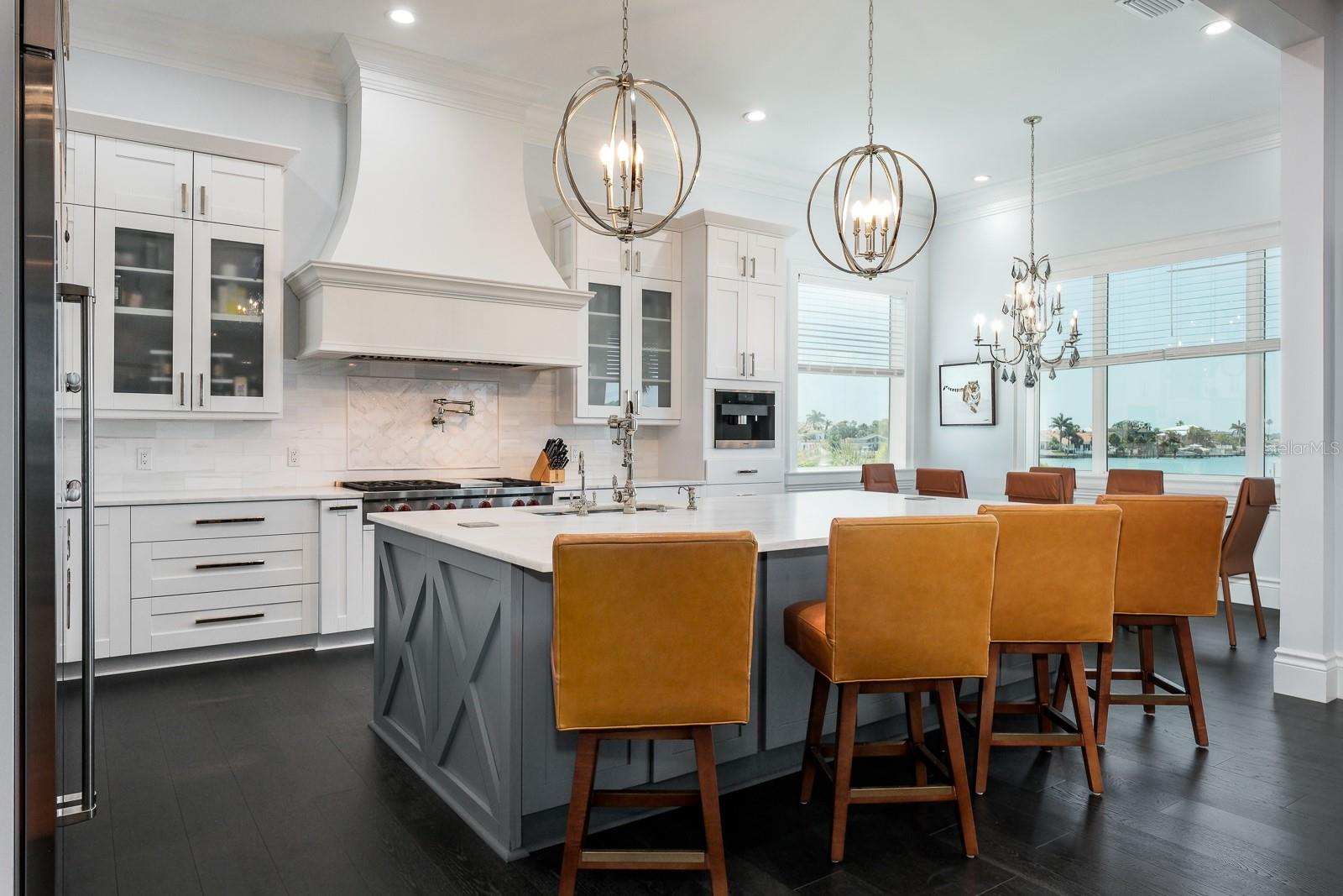 HOWARD ESTATES - Residential