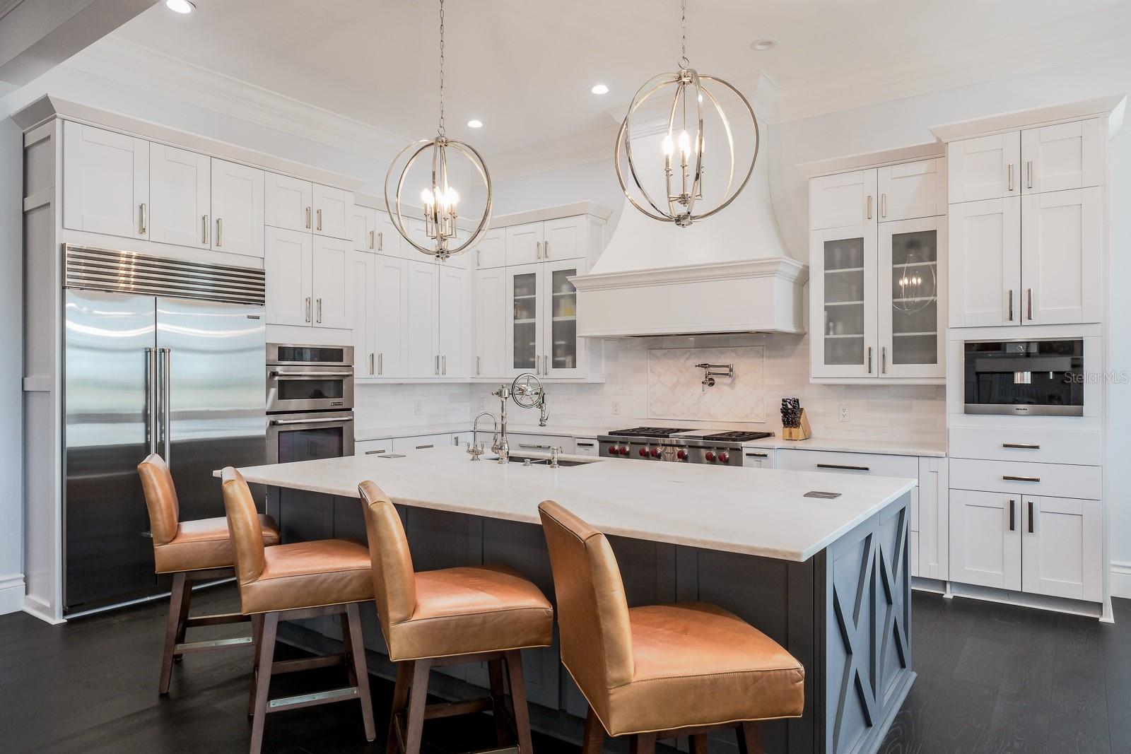 HOWARD ESTATES - Residential