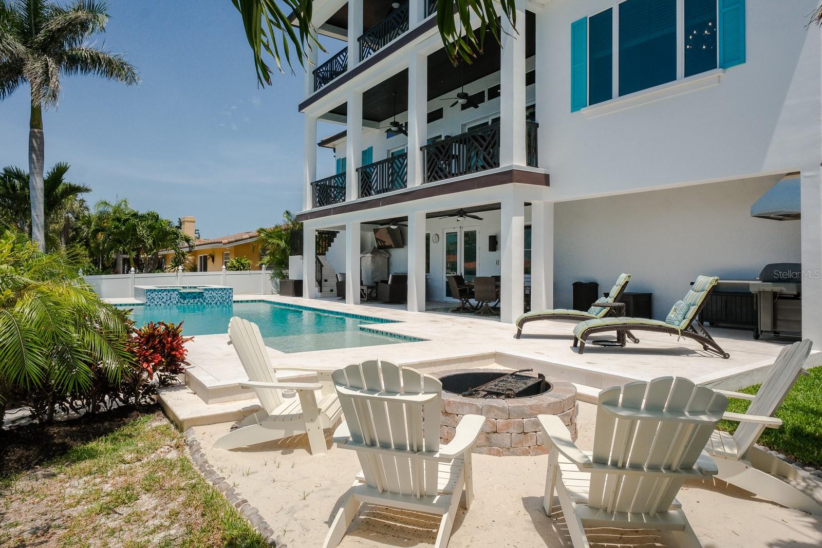 HOWARD ESTATES - Residential