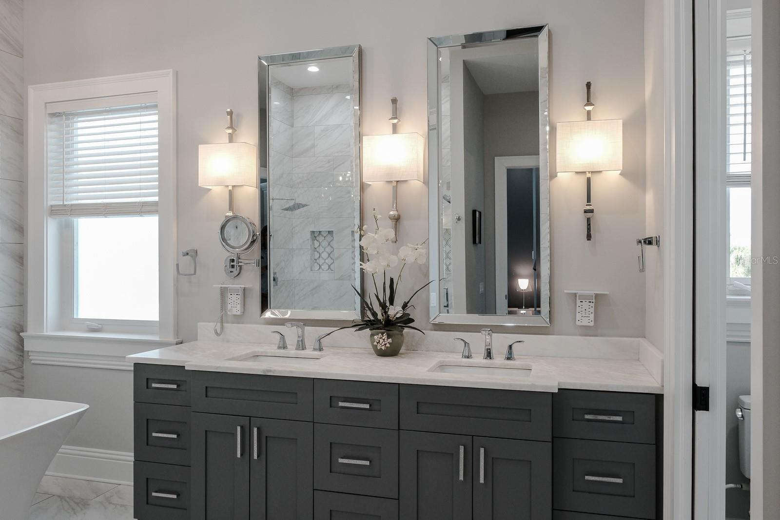 HOWARD ESTATES - Residential