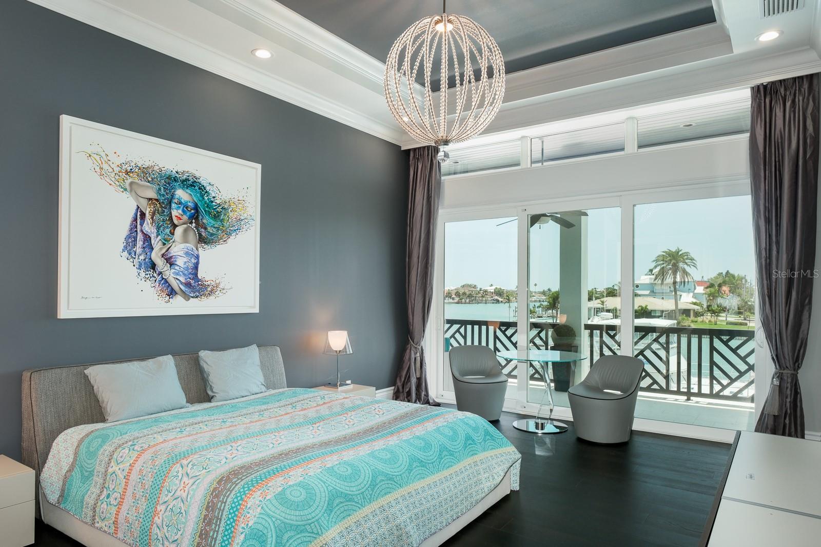 HOWARD ESTATES - Residential