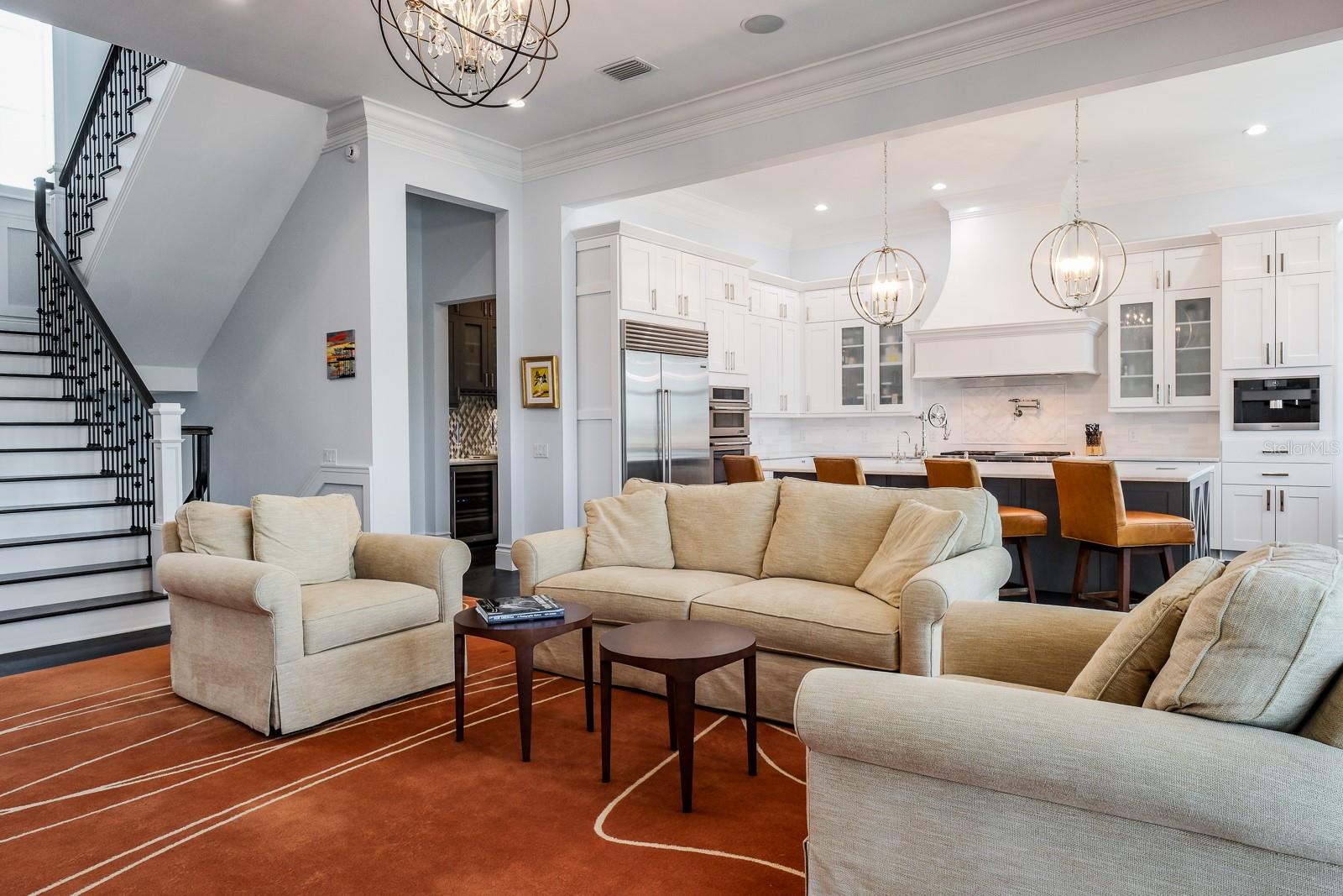 HOWARD ESTATES - Residential