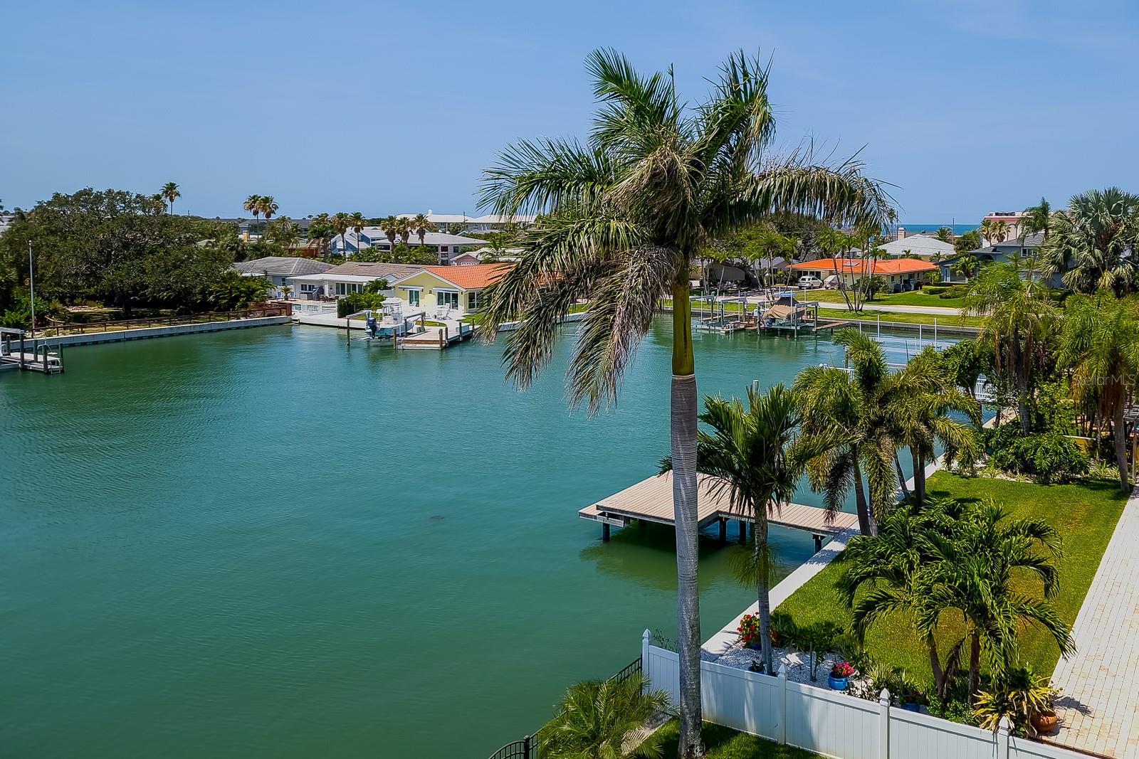 HOWARD ESTATES - Residential