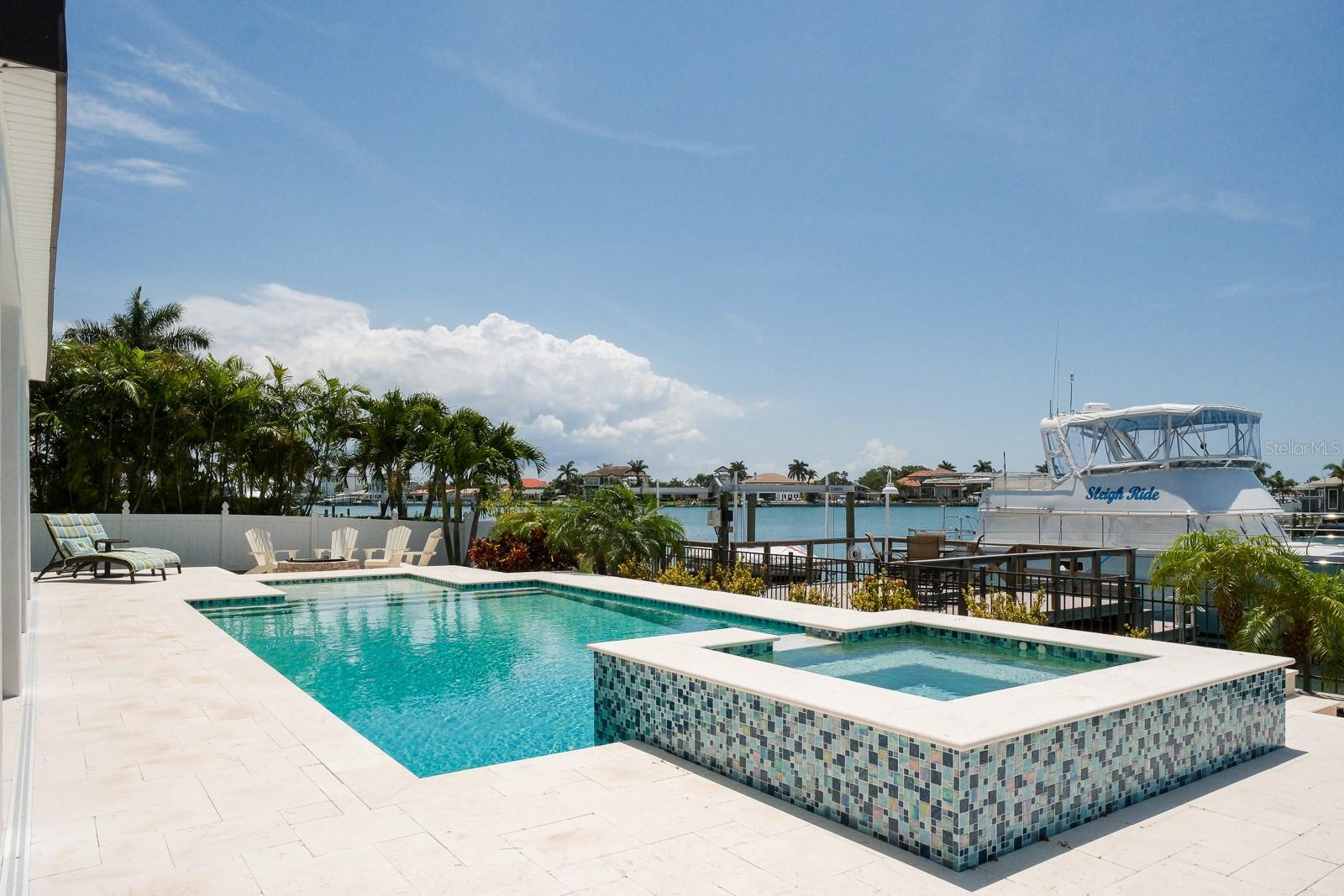 HOWARD ESTATES - Residential