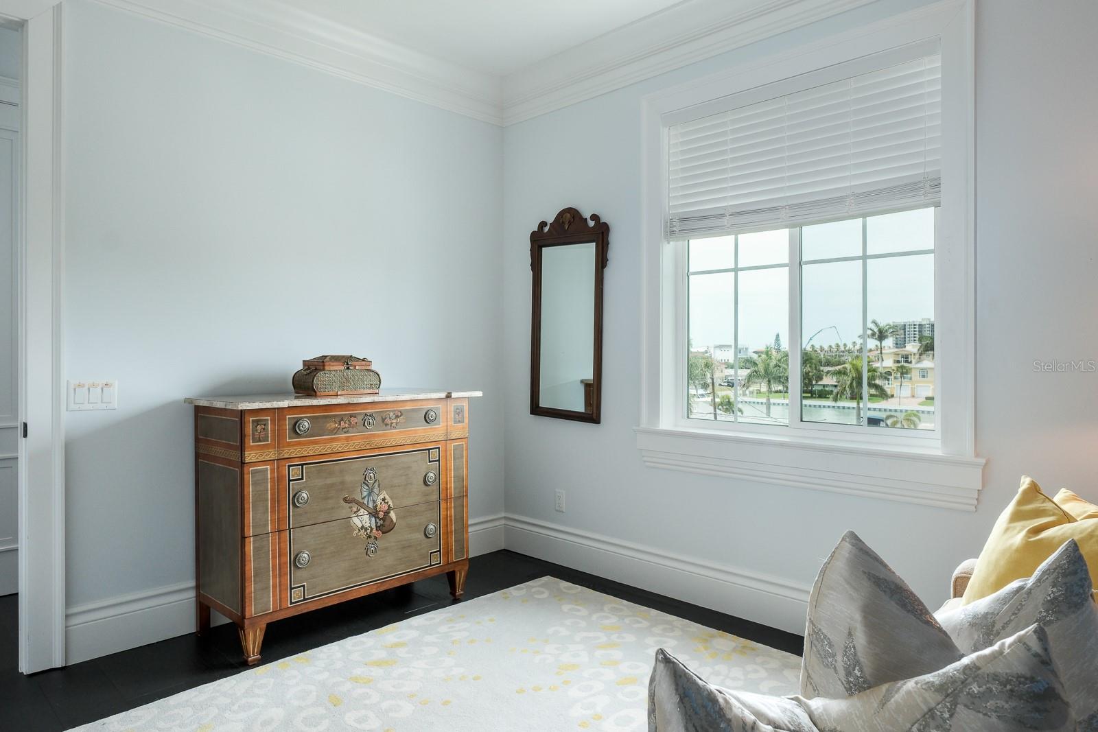 HOWARD ESTATES - Residential