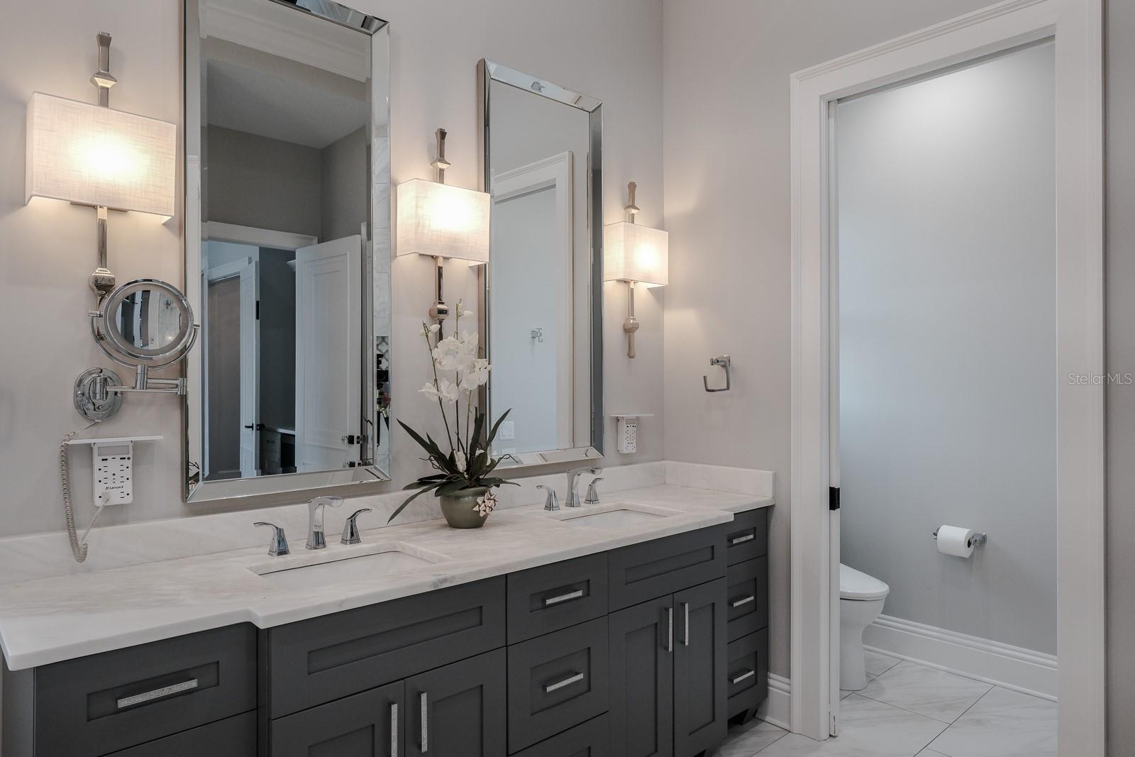 HOWARD ESTATES - Residential