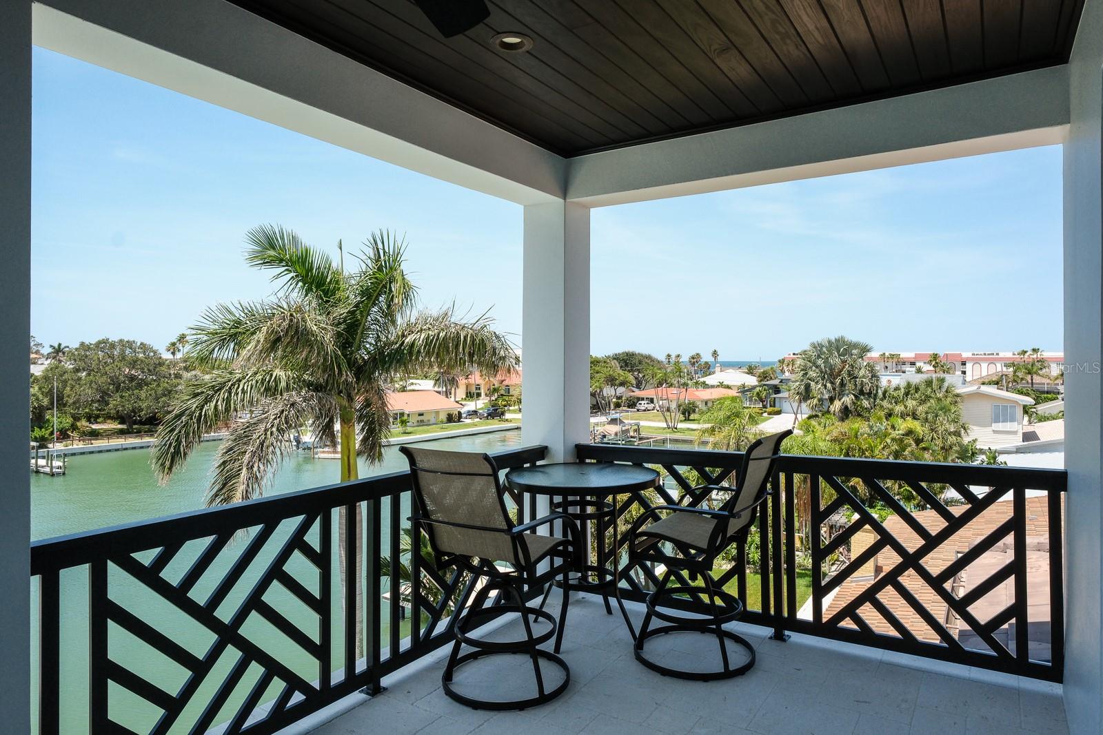 HOWARD ESTATES - Residential