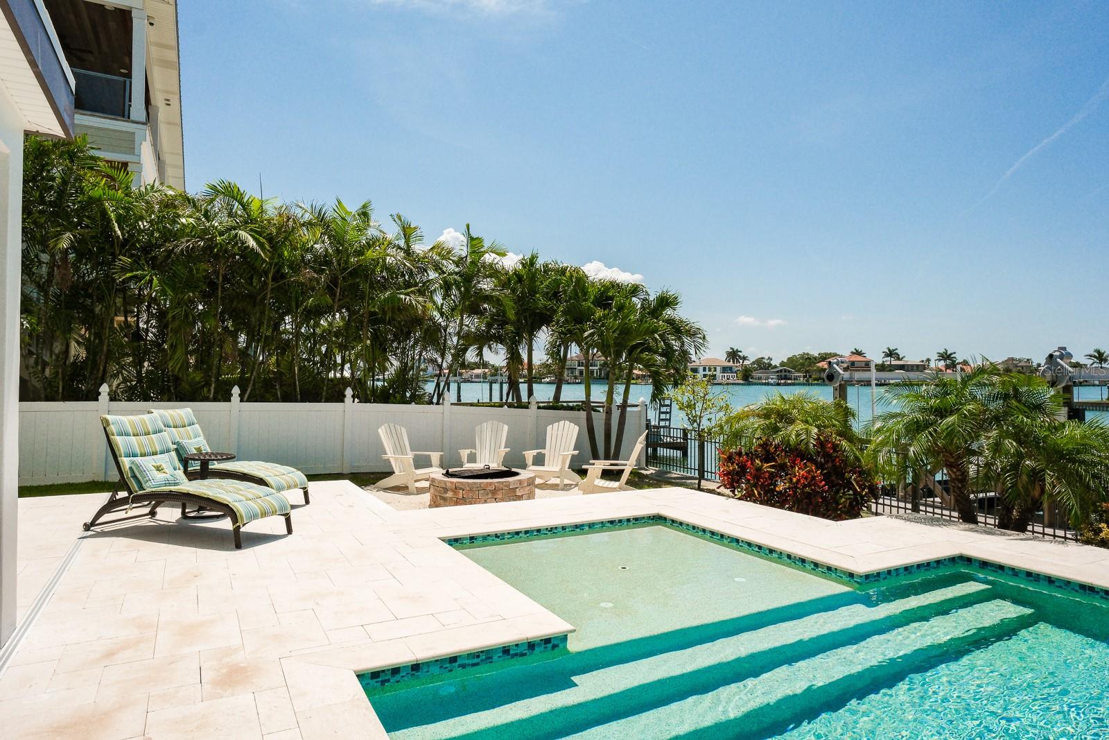 HOWARD ESTATES - Residential