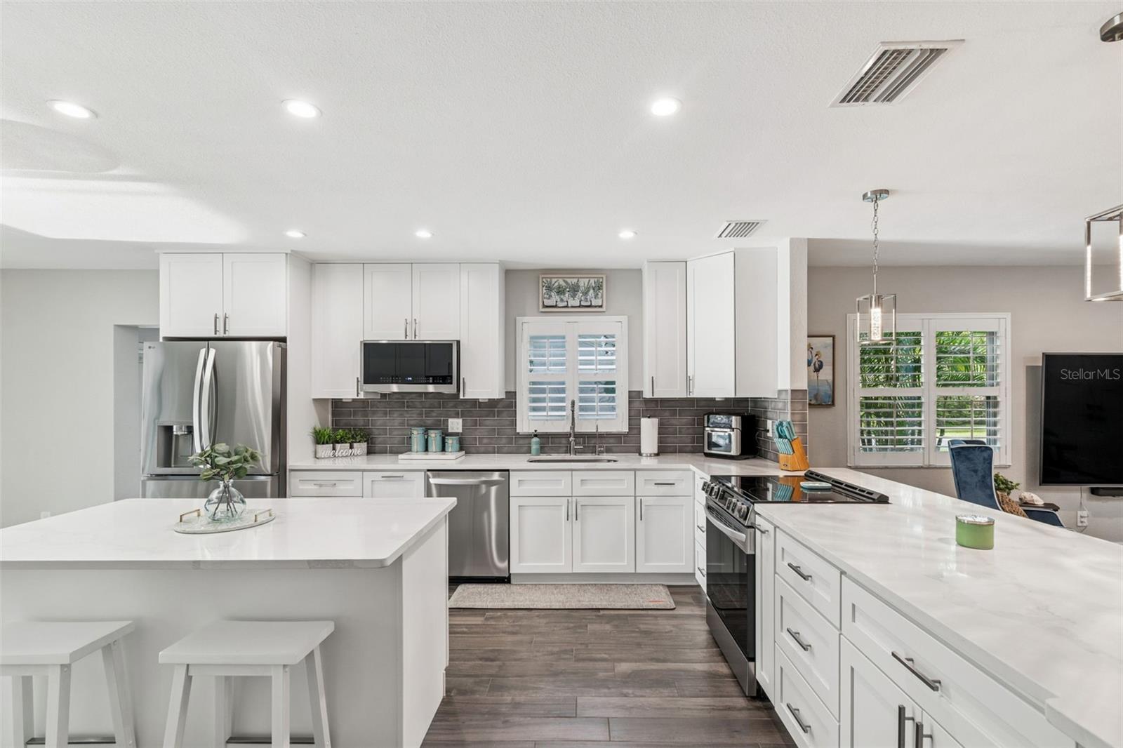 RIO VISTA PARK - Residential