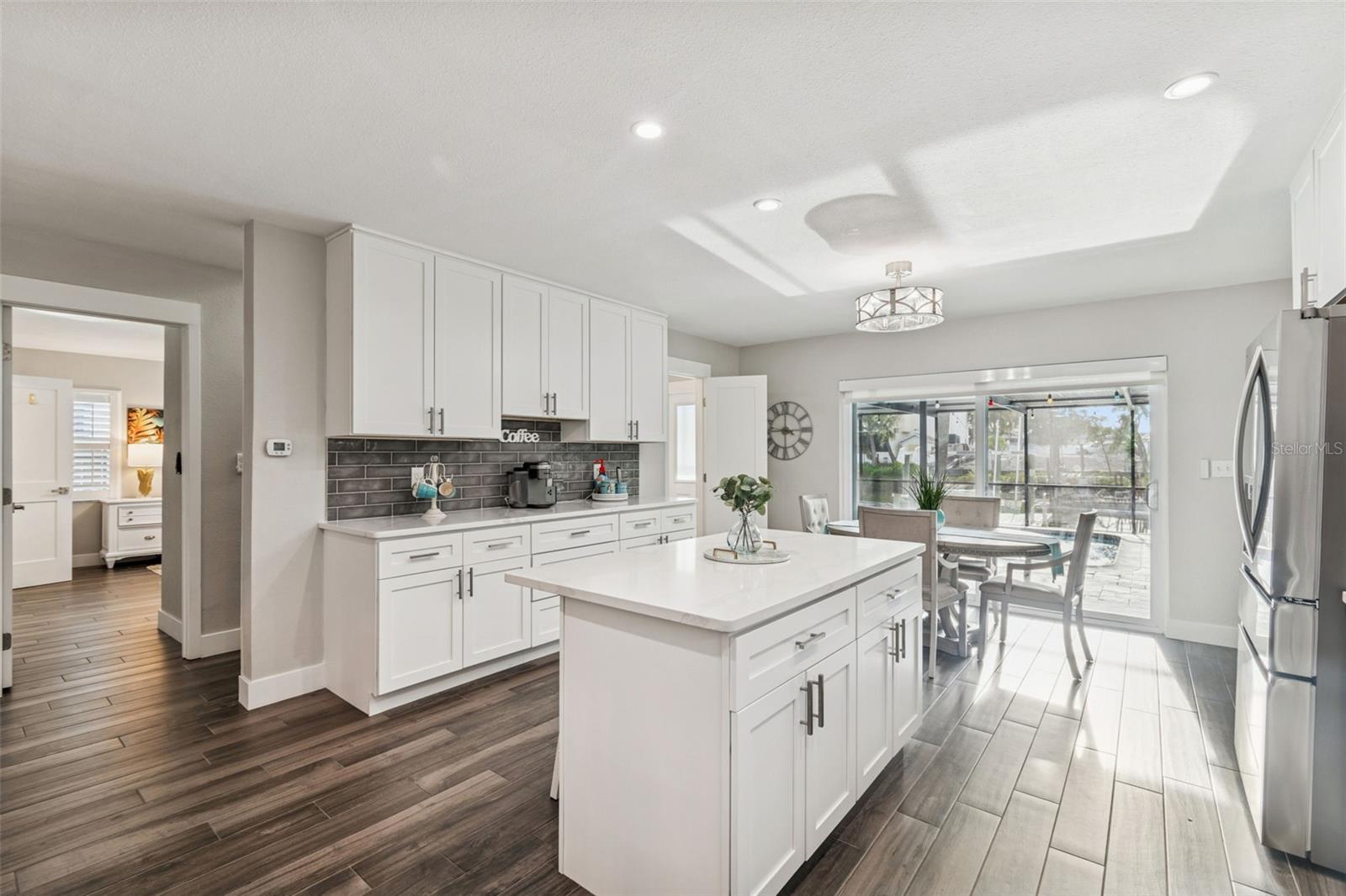 RIO VISTA PARK - Residential