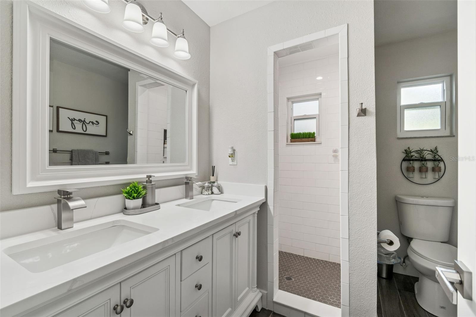 RIO VISTA PARK - Residential