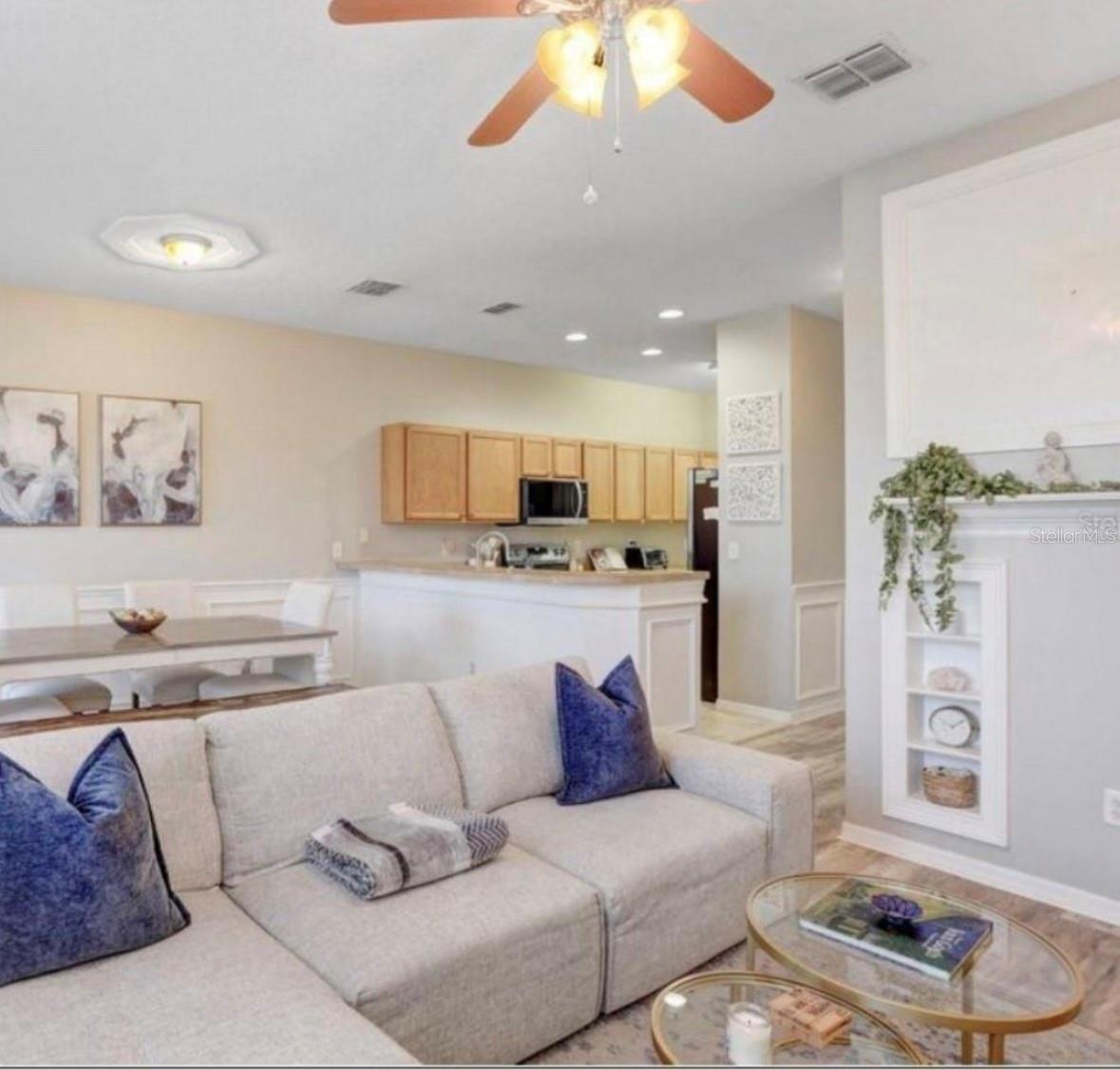 STONECREEK TWNHMS - Residential Lease
