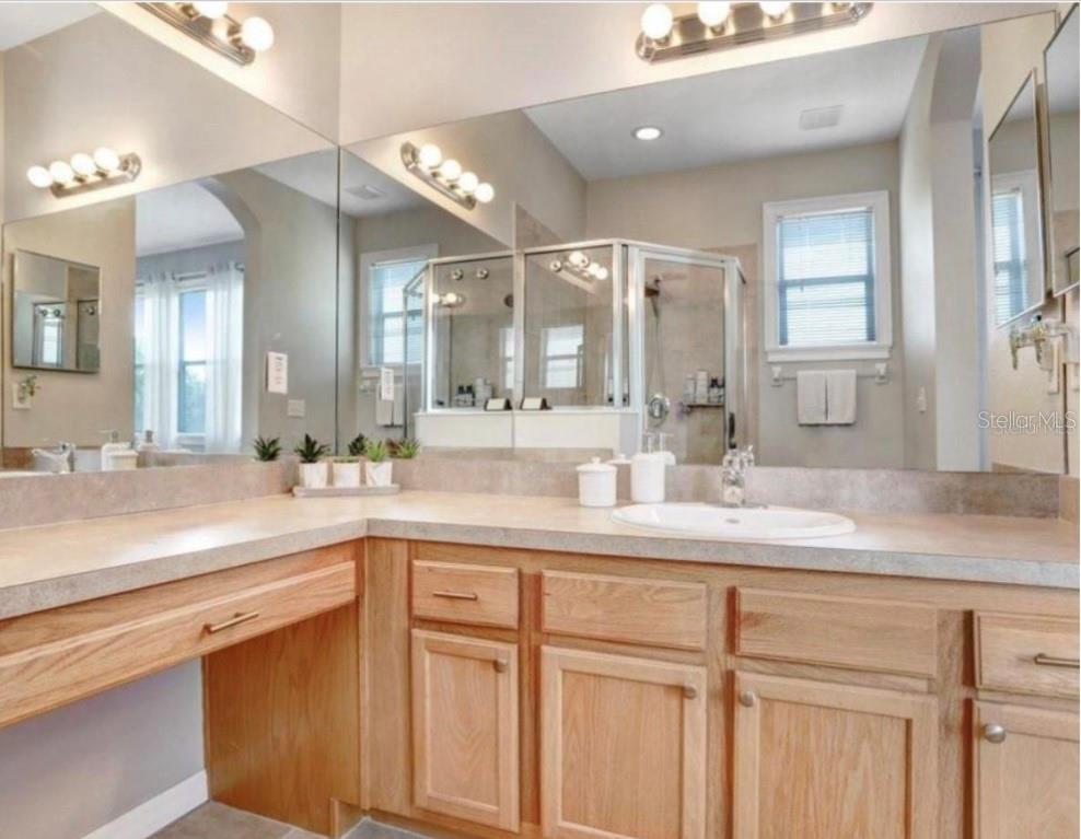 STONECREEK TWNHMS - Residential Lease