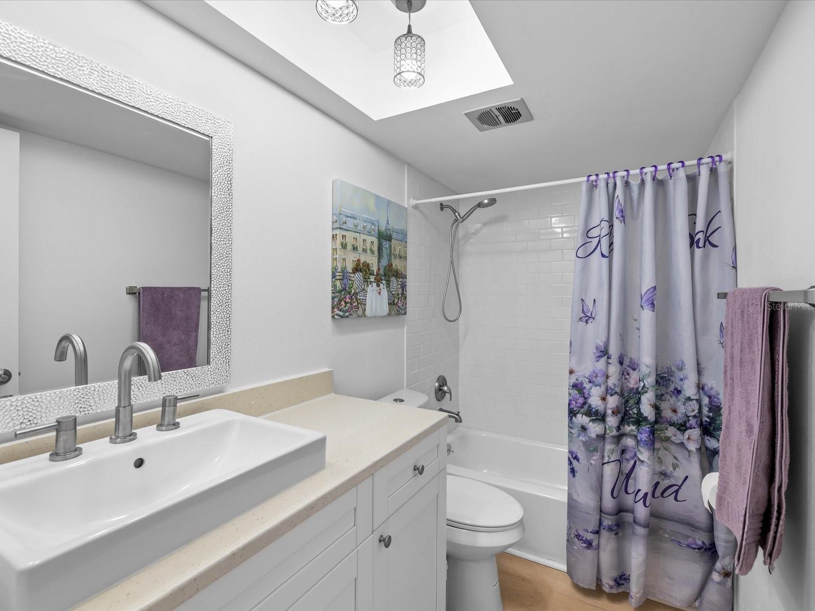 WINDWARD COVE CONDO - Residential