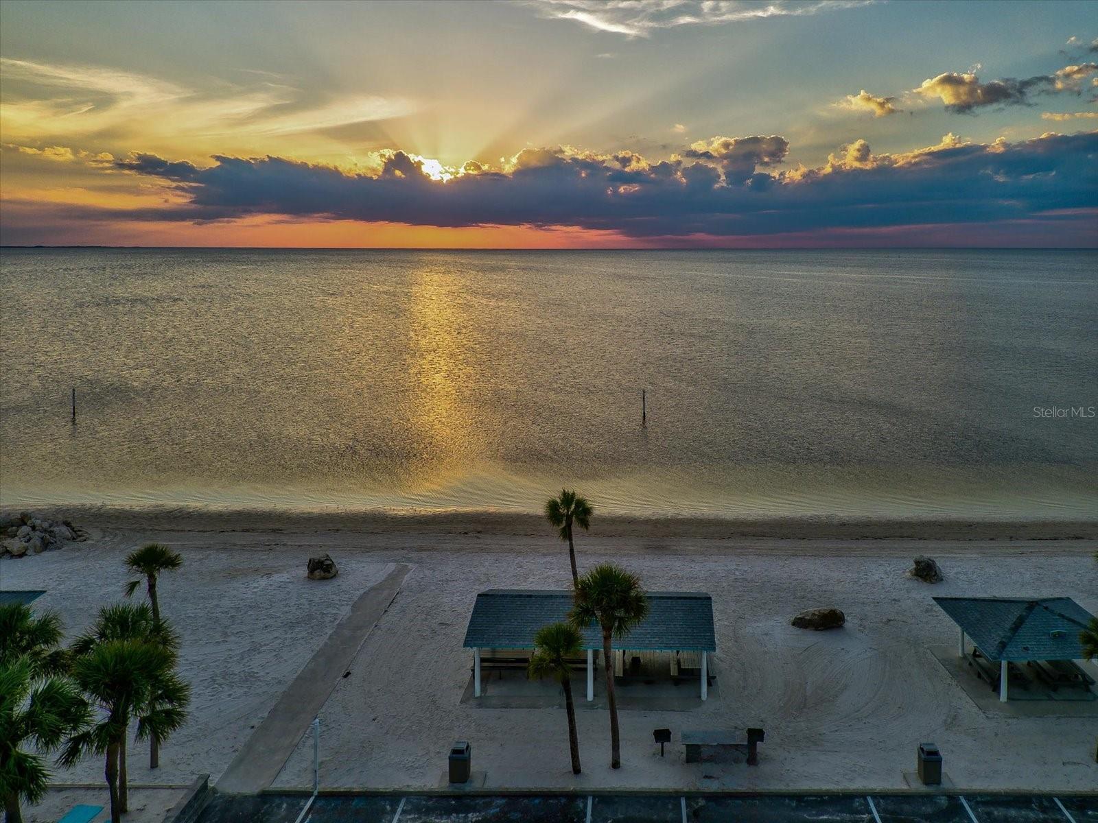 WINDWARD COVE CONDO - Residential