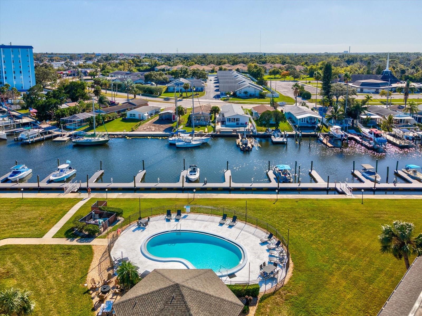 WINDWARD COVE CONDO - Residential