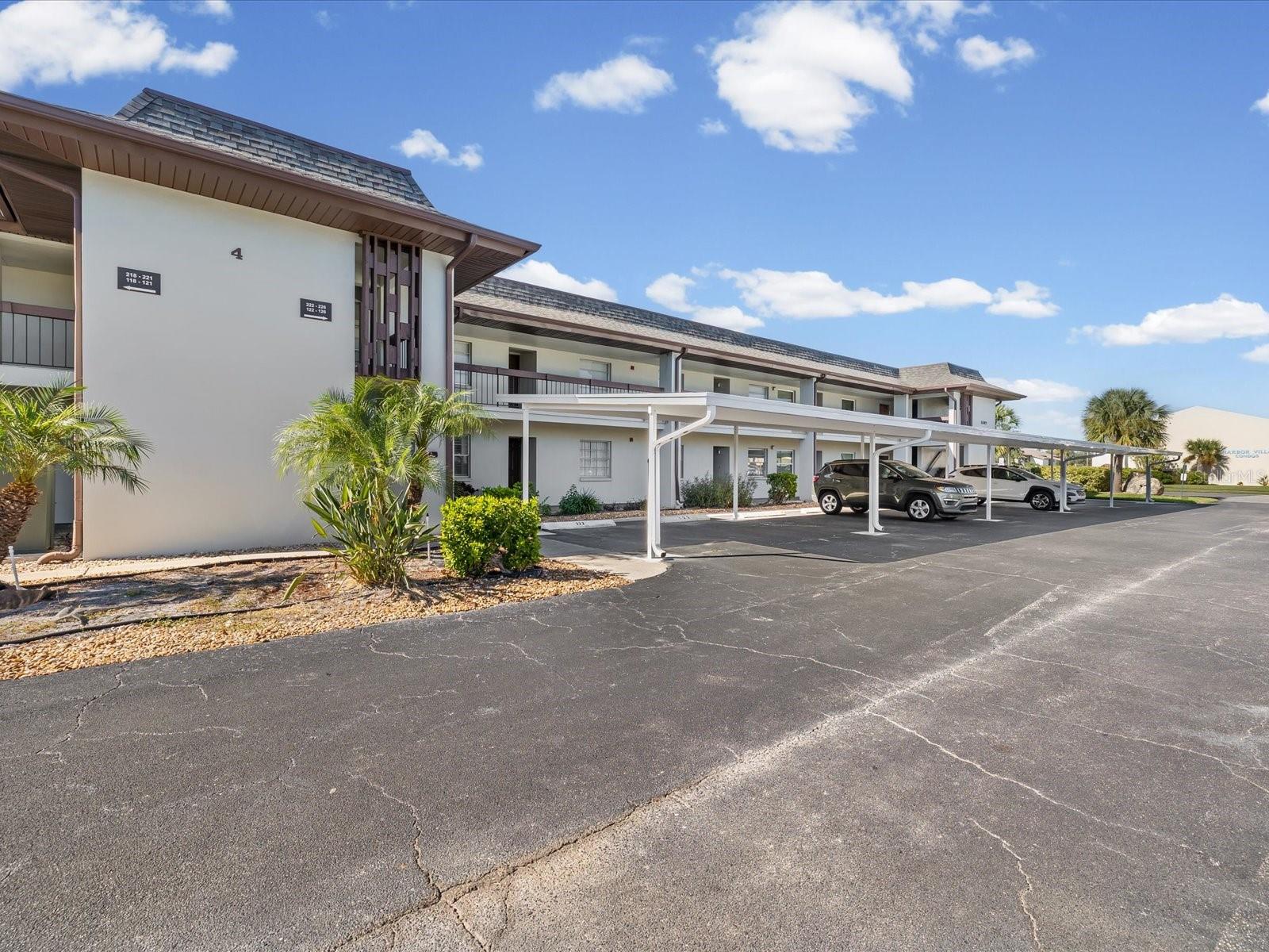 WINDWARD COVE CONDO - Residential