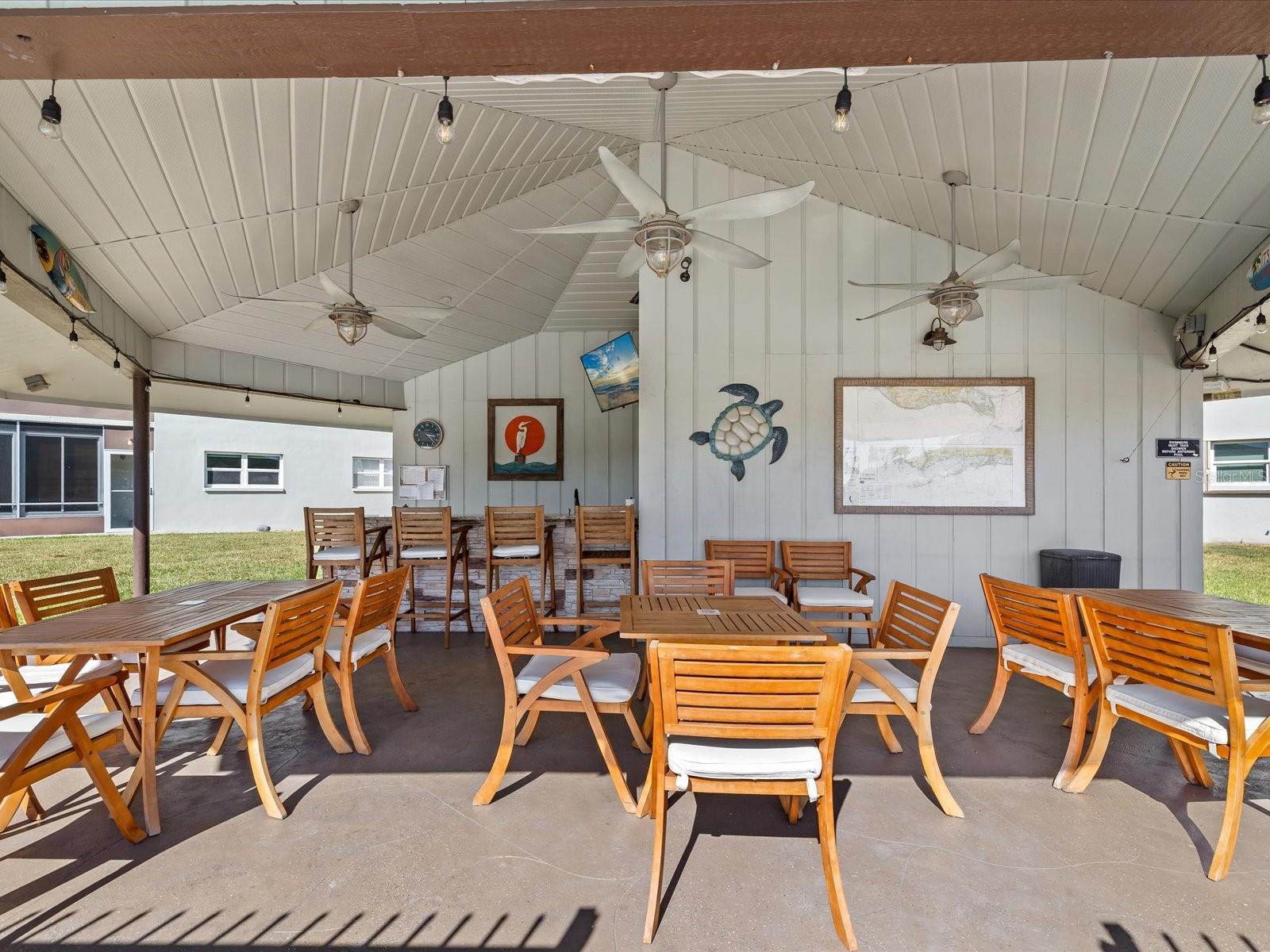 WINDWARD COVE CONDO - Residential