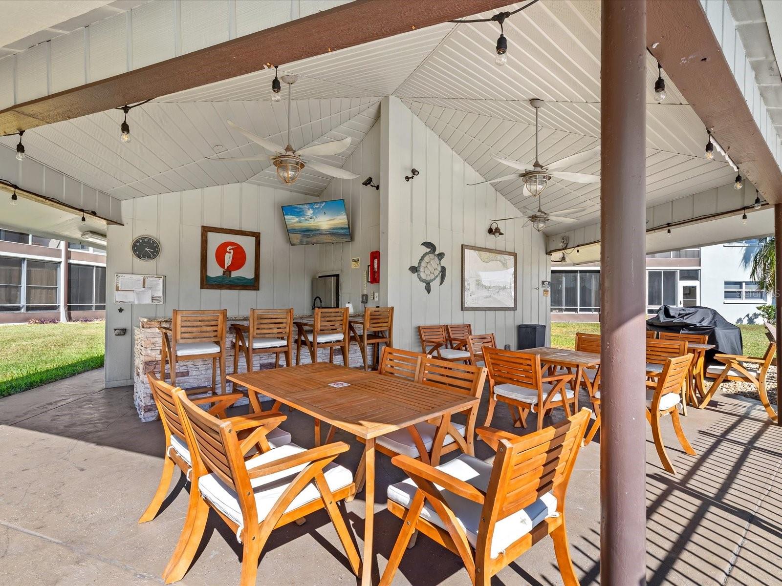 WINDWARD COVE CONDO - Residential