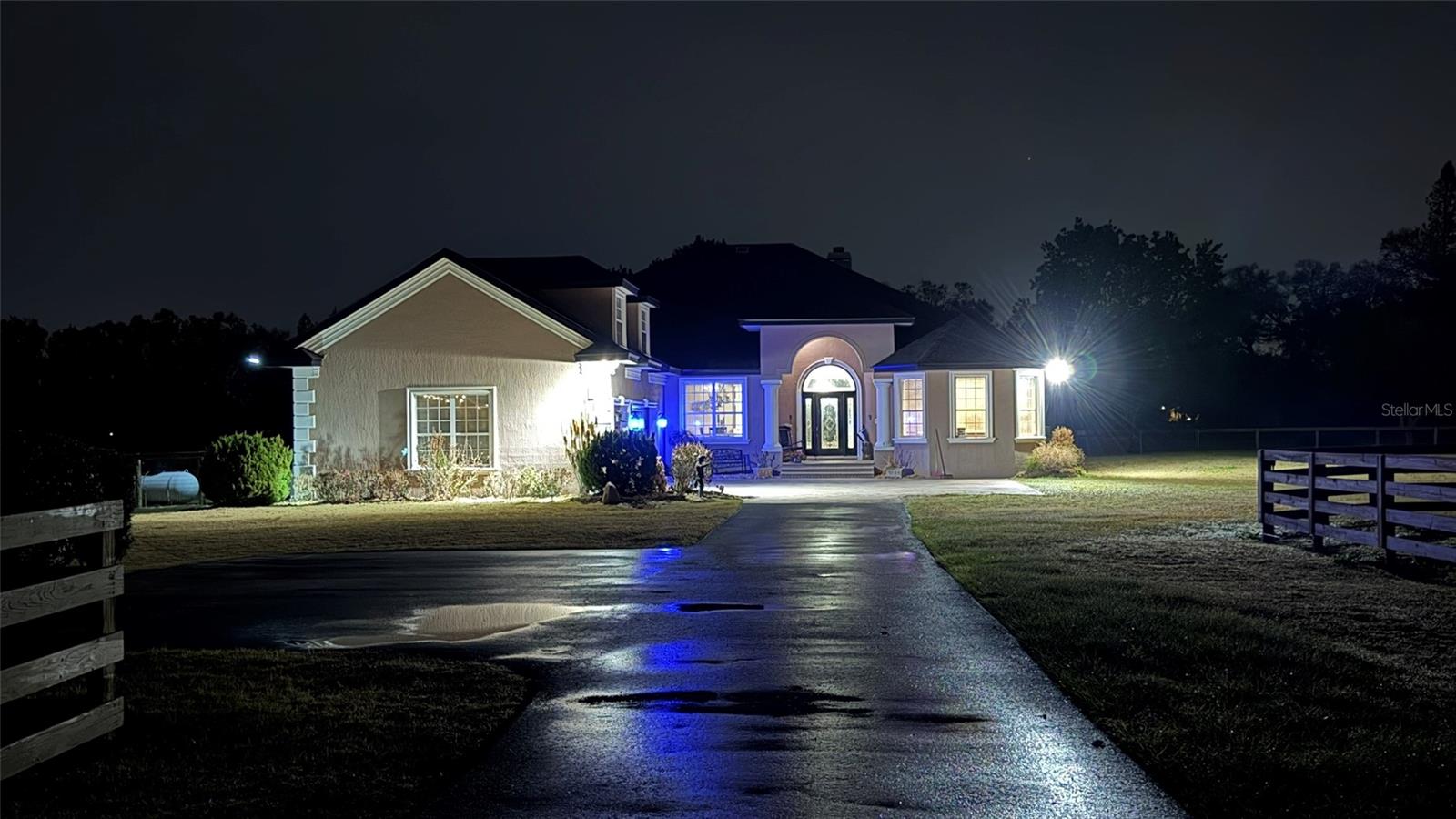 BAYWOOD SHORES FIRST ADD - Residential