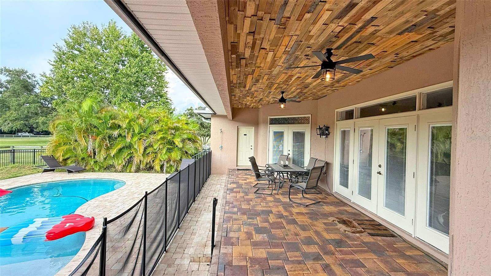 BAYWOOD SHORES FIRST ADD - Residential