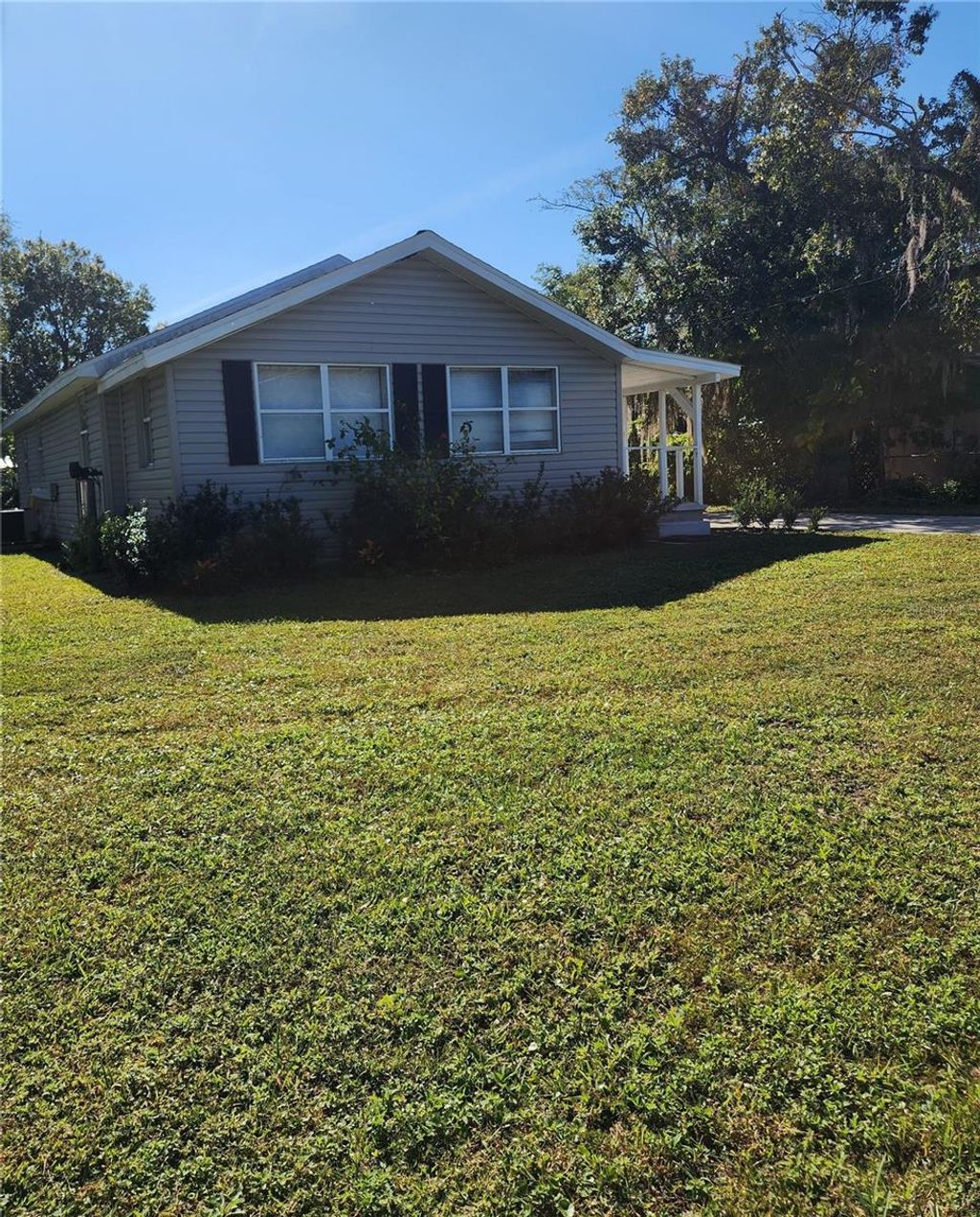 Photo of 2439 Lakeview Street, Lakeland, FL 33801 (MLS # TB8454999)