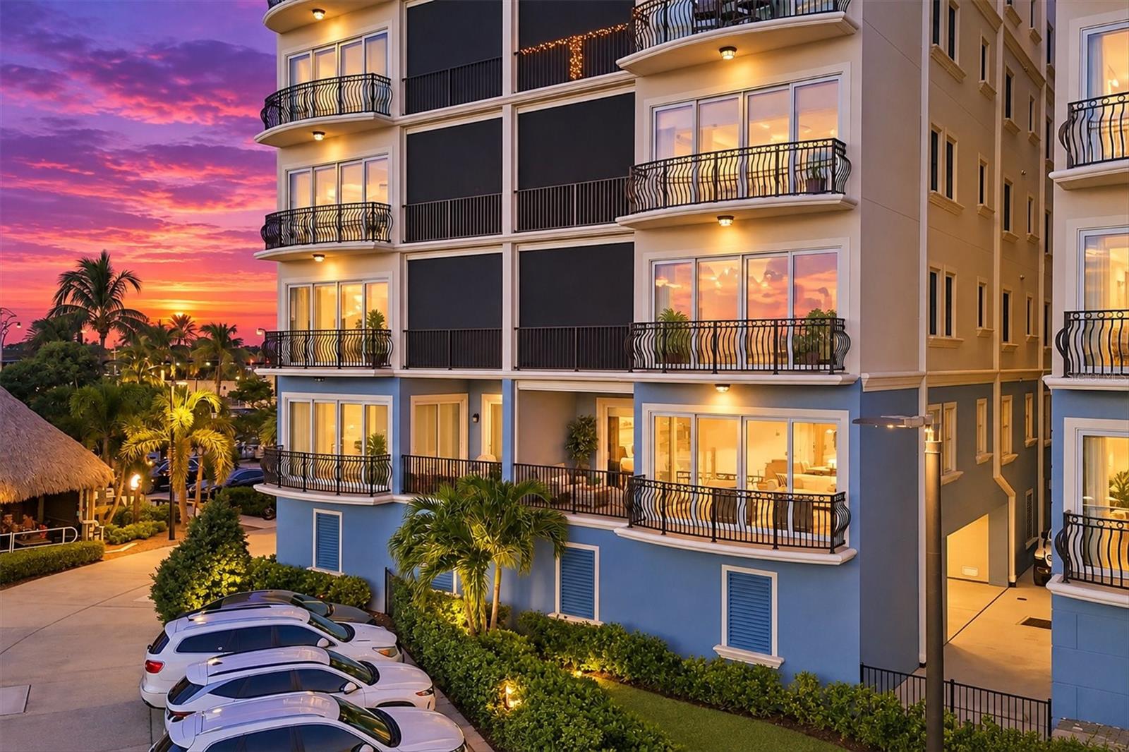 507 TAMIAMI TRAIL N 201