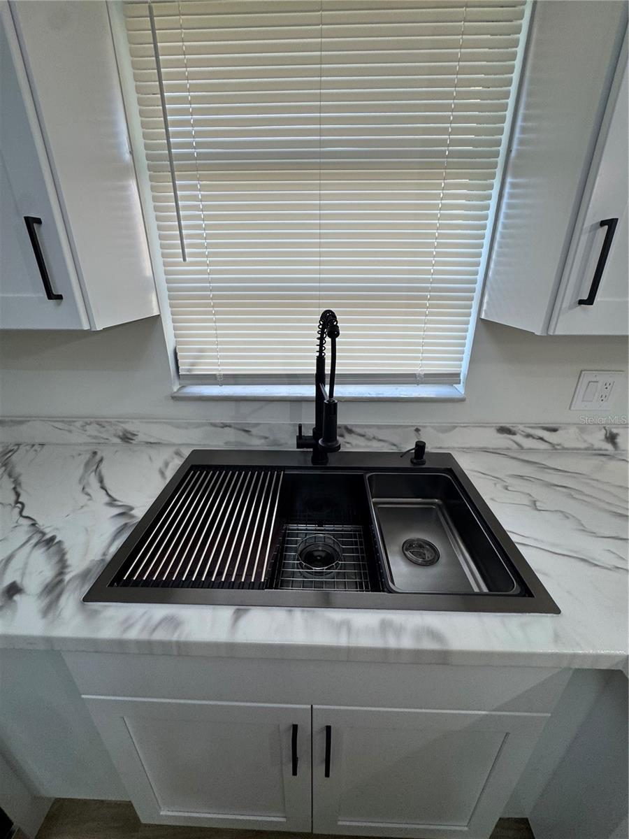 PUNTA GORDA ISLES SEC 11 - Residential Lease