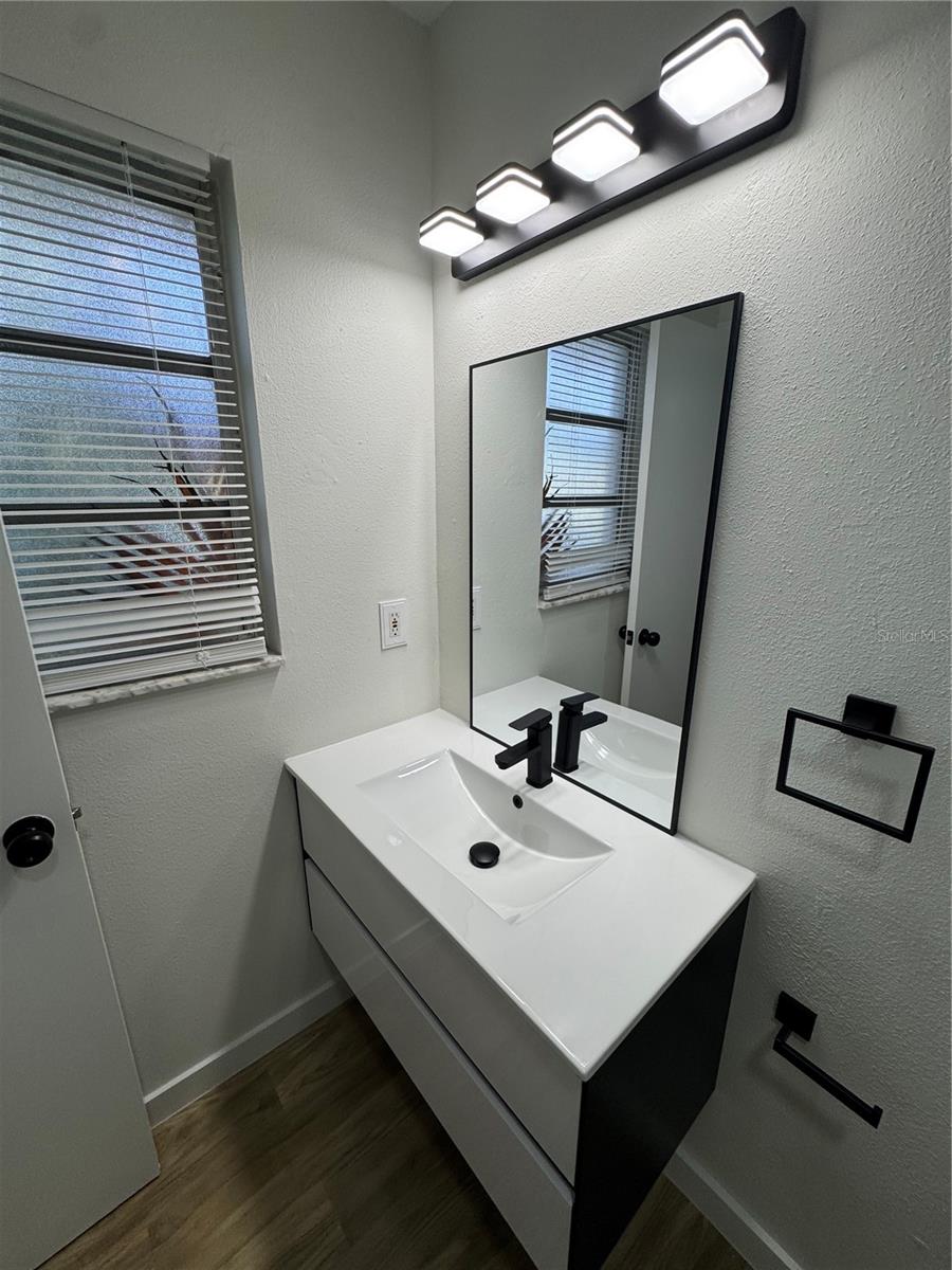 PUNTA GORDA ISLES SEC 11 - Residential Lease