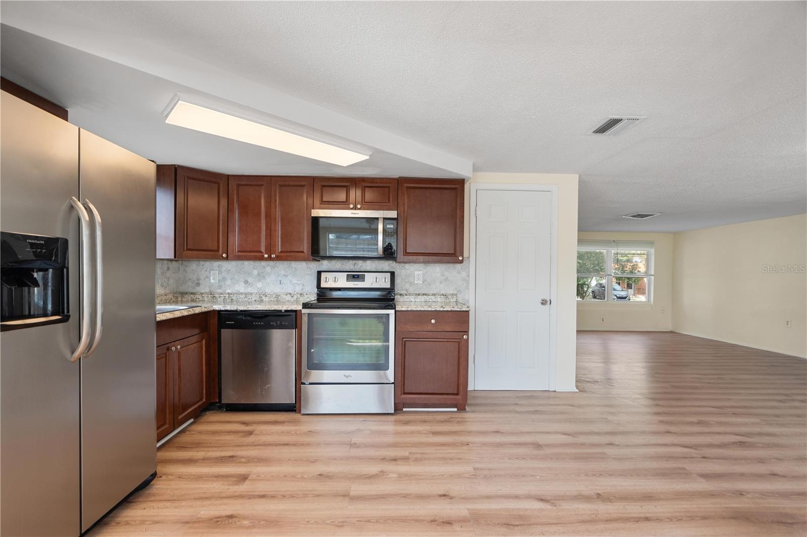 REGENCY PARK - Residential