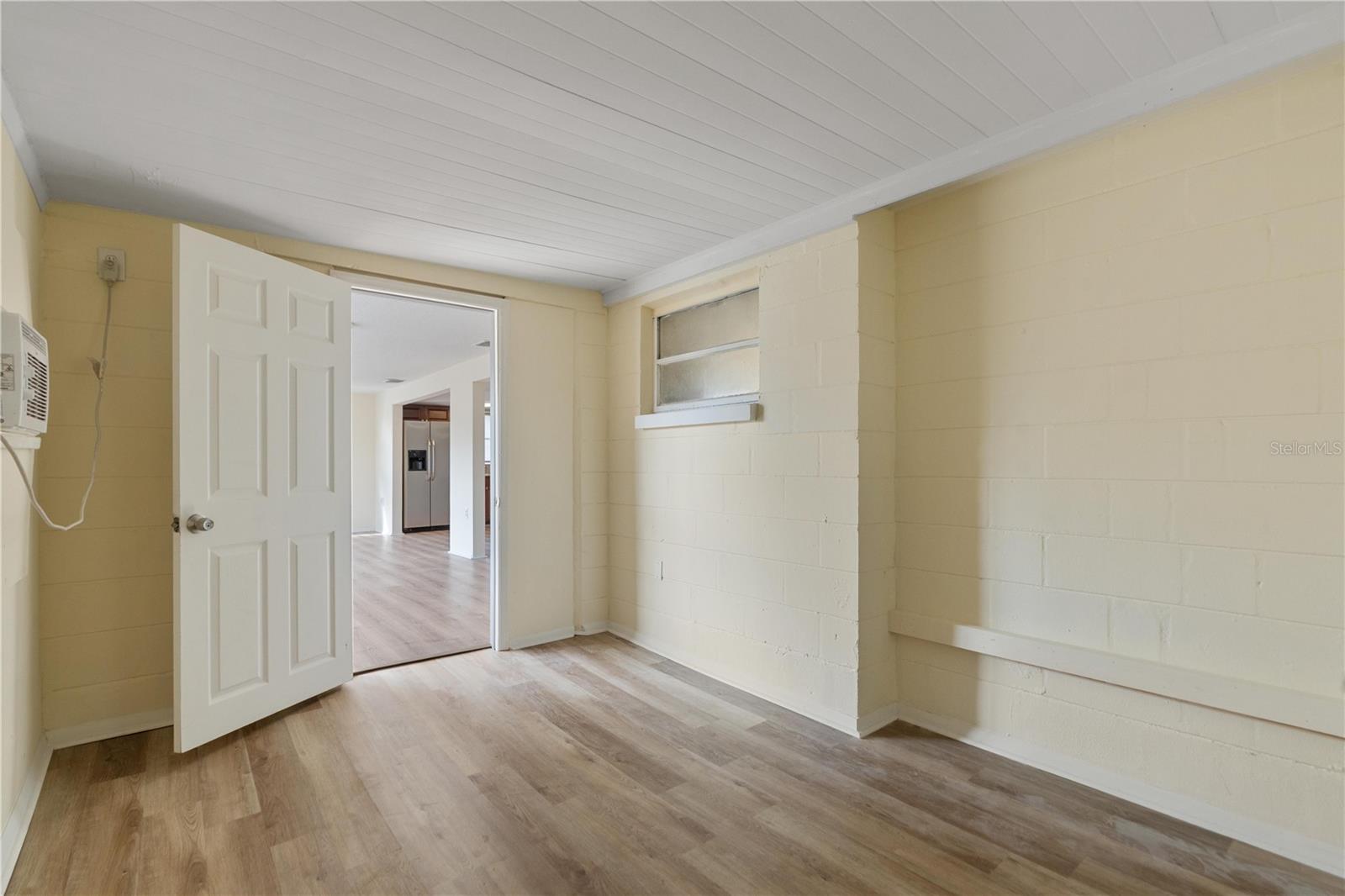 REGENCY PARK - Residential