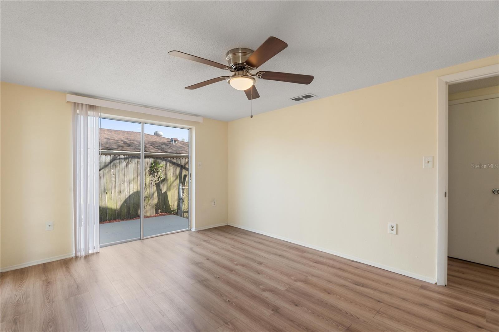 REGENCY PARK - Residential