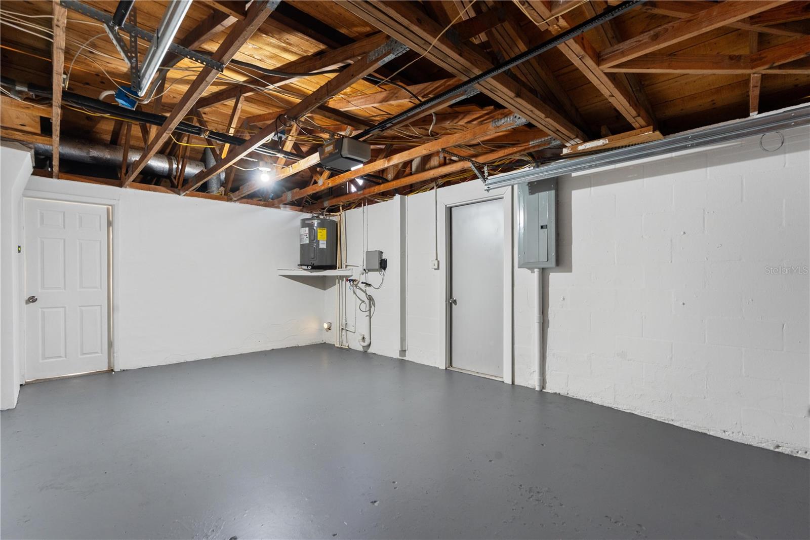 REGENCY PARK - Residential