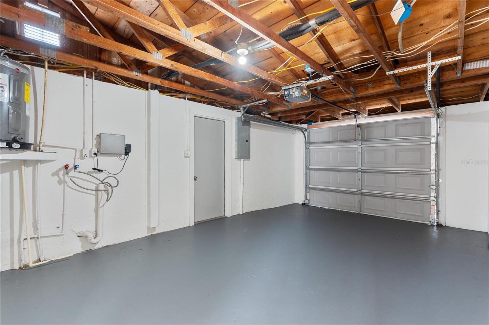 REGENCY PARK - Residential