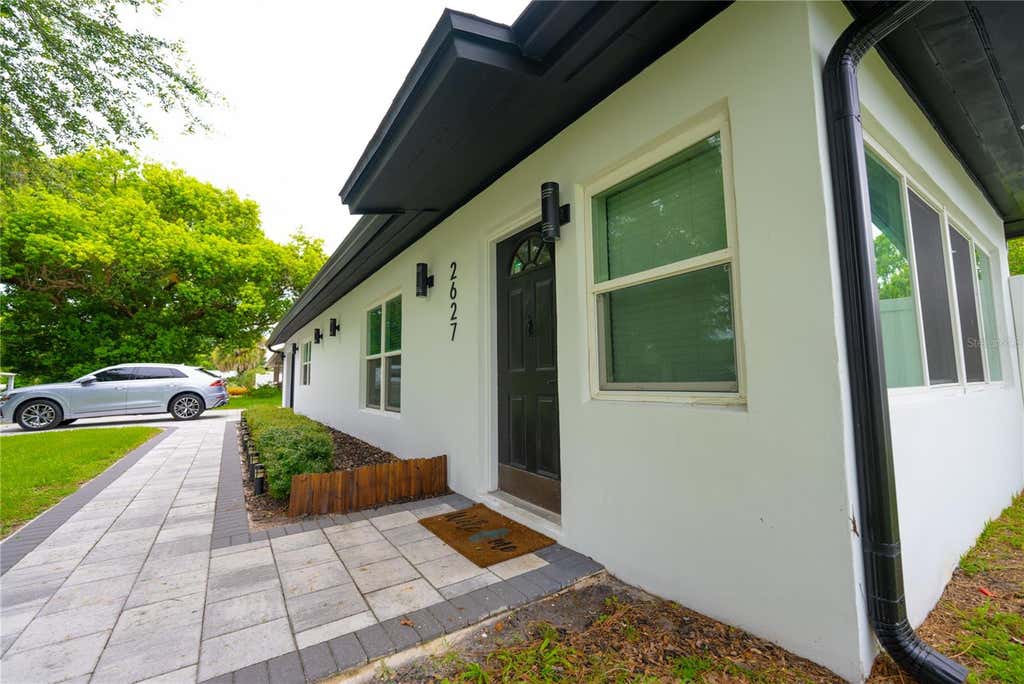 Photo of 2627 Ambergate Road, Winter Park, FL 32792 (MLS # O6433352)