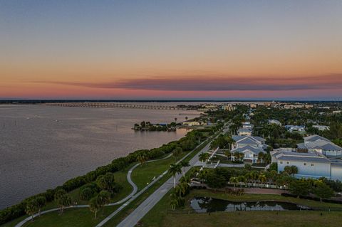 A home in PUNTA GORDA