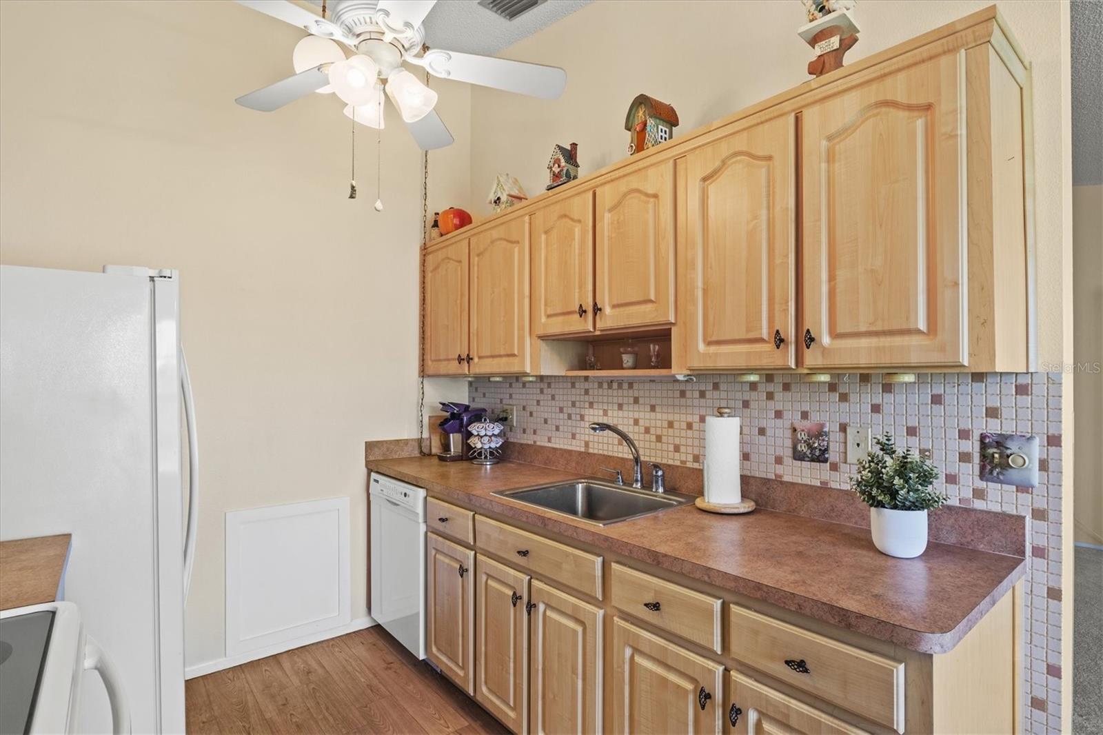 CORTEZ VILLAS CONDO 11 PH B - Residential