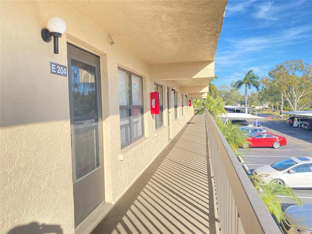 Photo of 505 30th Avenue W #E204, Bradenton, FL 34205 (MLS # A4680506)