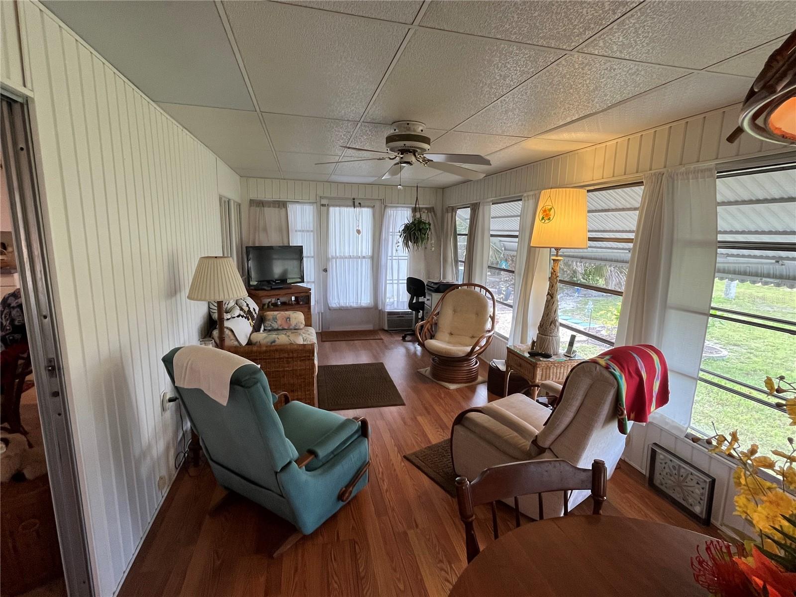 VENICE ISLE - Residential