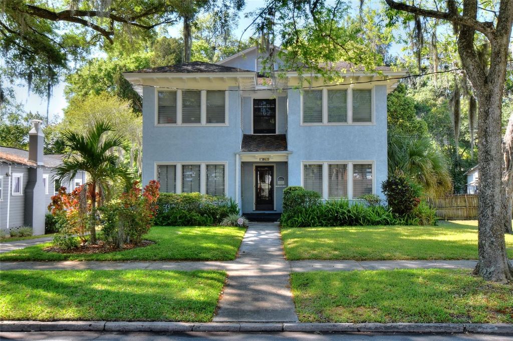 Photo of 211 E Park Street, Lakeland, FL 33803 (MLS # L4963370)