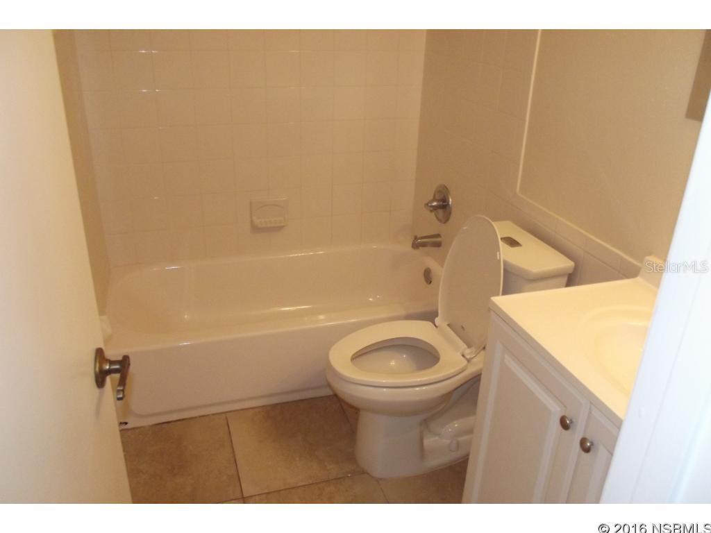 South Oak Twnhses - Residential