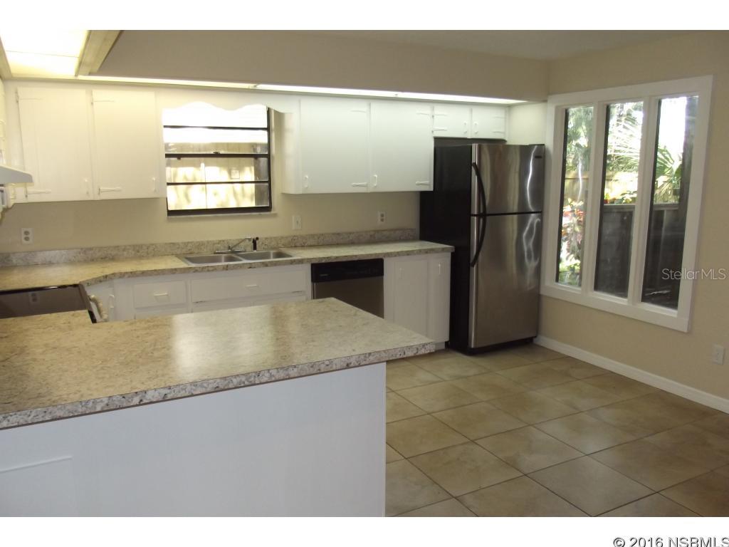 South Oak Twnhses - Residential