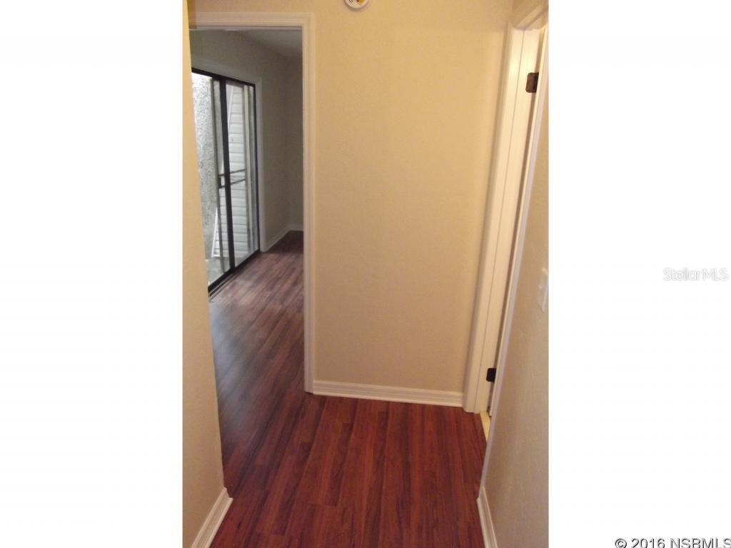 South Oak Twnhses - Residential