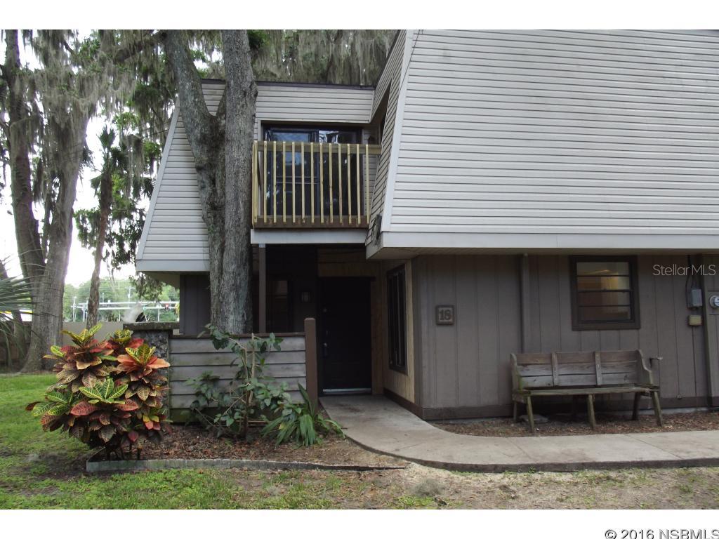 South Oak Twnhses - Residential