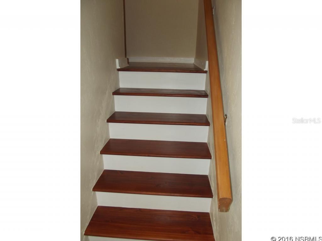 South Oak Twnhses - Residential