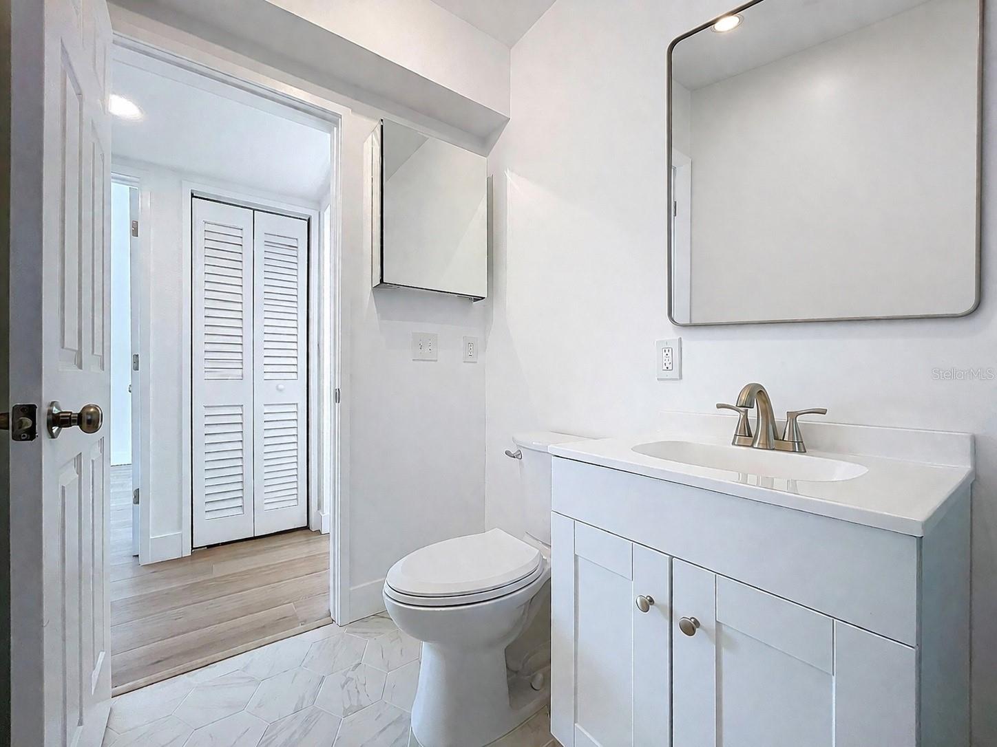 KEL - BREN CONDO - Residential