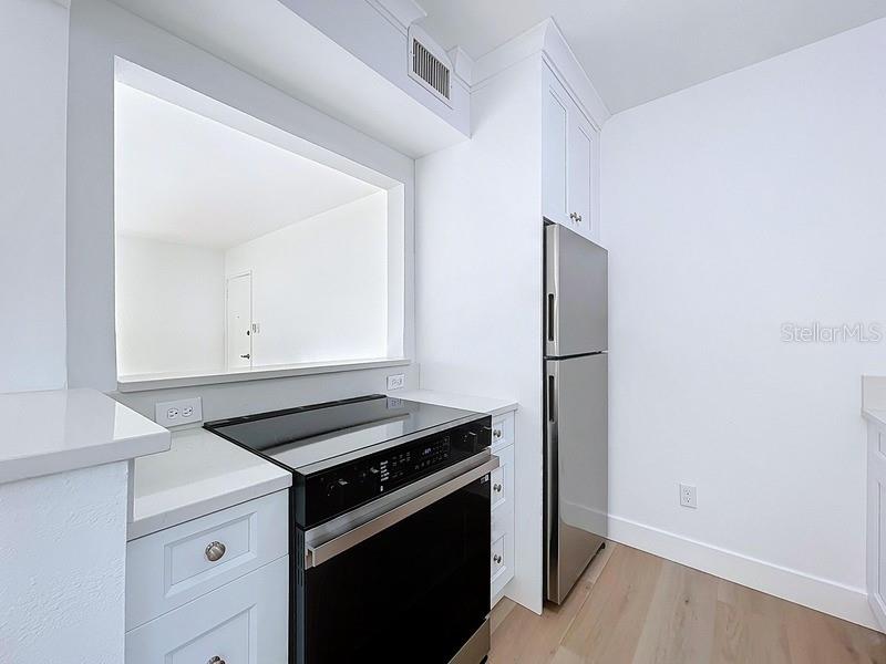 KEL - BREN CONDO - Residential