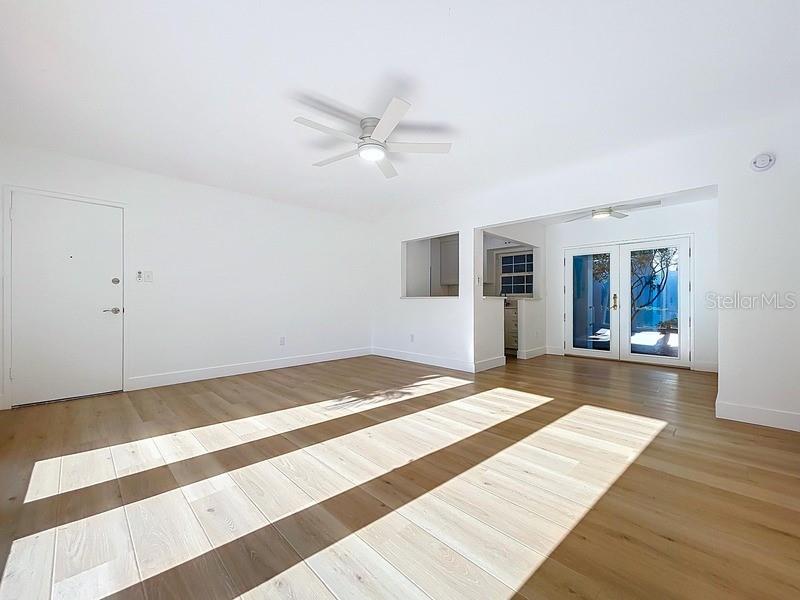 KEL - BREN CONDO - Residential