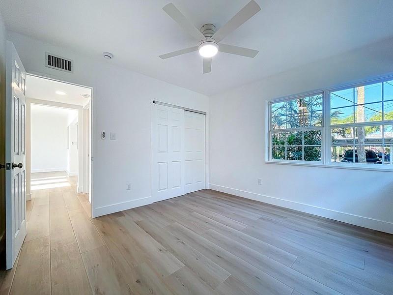 KEL - BREN CONDO - Residential