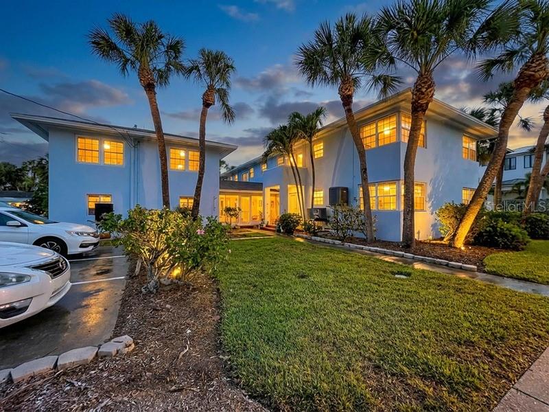 KEL - BREN CONDO - Residential